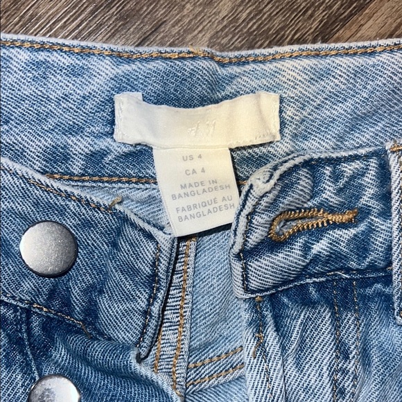 H&M Light Blue Denim Jeans - Picture 2 of 9